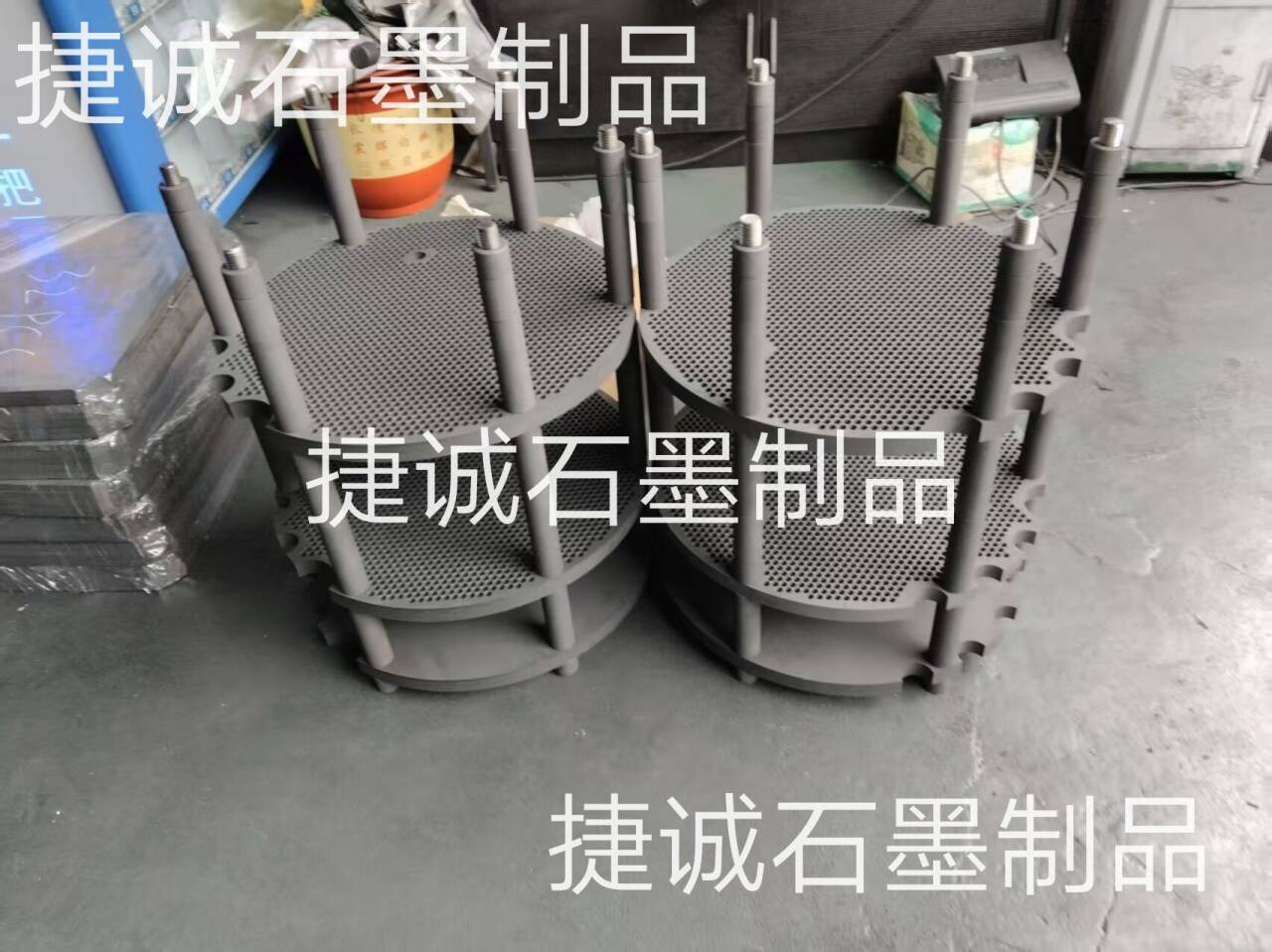 高純度石墨燒結(jié)盤，石墨盤，高純石墨盤，石墨盤加工，推板爐石墨盤，鐘罩爐石墨盤，石墨盤加工廠，石墨盤生產(chǎn)廠家